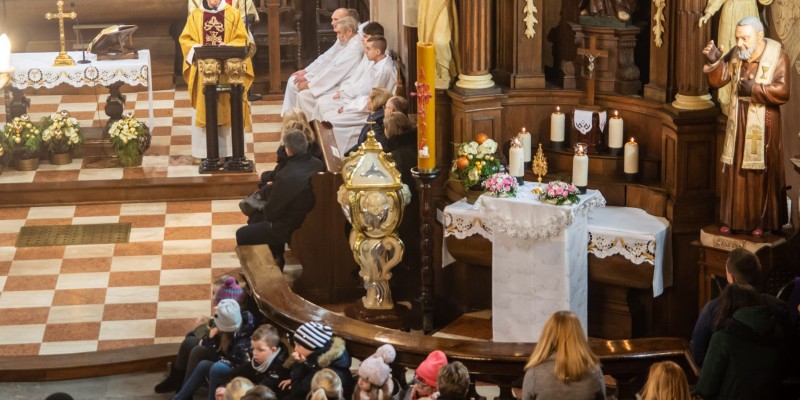 Wprowadzenie relikwi bl Jolenty Franciszkanie Torun 2019 18